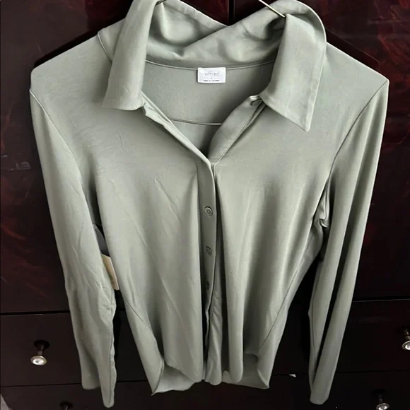 Wilfred Aritzia Women's Sage Green Button-Up Top - Picture 1 of 3